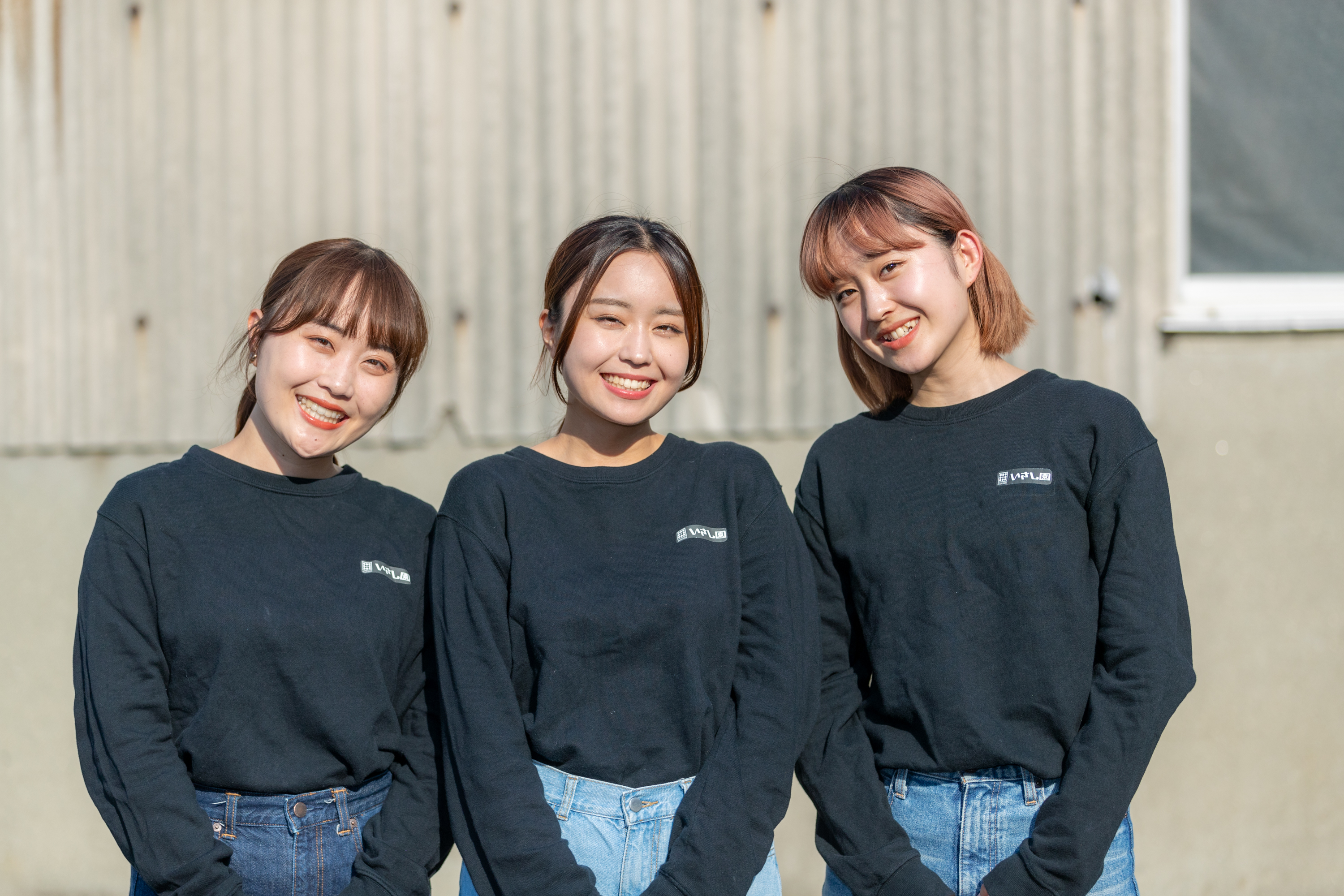 カフェ開店に尽力した３姉妹
