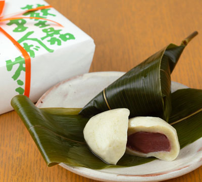「麩嘉（ふうか）」の麩饅頭（ふまんじゅう）
