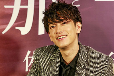 佐藤健、約6年ぶりの訪問にファンから大歓声！