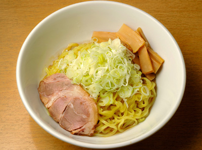 「味の天徳　油そば」の油そば