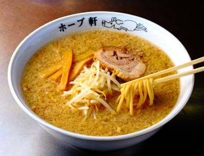 「ホープ軒」のラーメン