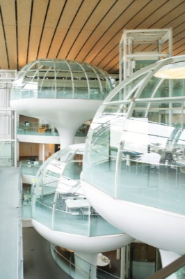 成蹊大学情報図書館（東京都武蔵野市）