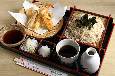 「美加志屋」の天ざる