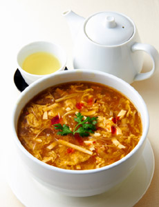 「中国料理　礼華（らいか）」の酸辣湯麺（サンラータンメン）