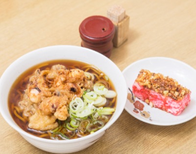 「一由（いちよし）そば」のかけそば
