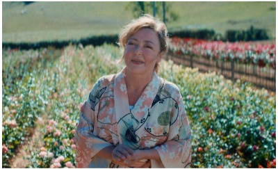 THE ROSE MAKER (C) 2020 ESTRELLA PRODUCTIONS – FRANCE 3 CINÉMA – AUVERGNE-RHÔNE-ALPES CINÉMA