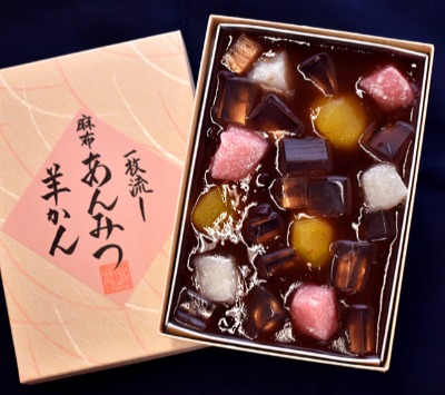「麻布昇月堂」の一枚流し麻布あんみつ羊かん