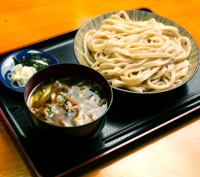 「国分寺　甚五郎」の肉づけうどん