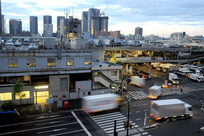 築地市場駅（東京都、都営地下鉄大江戸線）