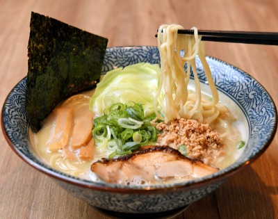 「鶏そば　かぐら屋　本店」の濃熟　鶏そば