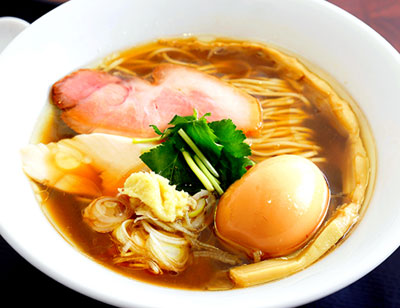 「ＧｉｎｇｅｒＮｏｏｄｌｅＳｐｏｔ　角栄」の味玉ラアメン