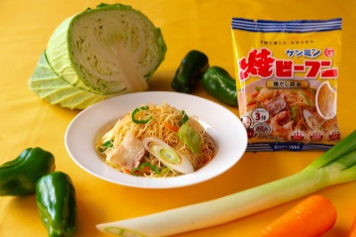 「ケンミン食品」の焼ビーフン　鶏だし醤油