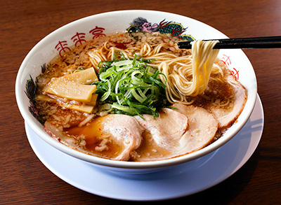 「来来亭」のラーメン