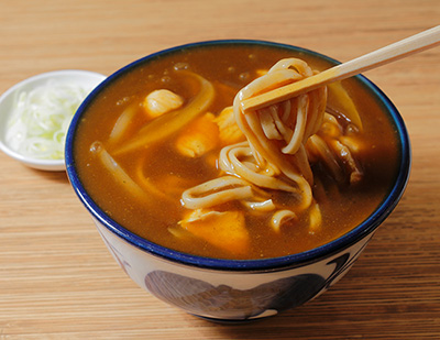 「翁そば」のカレー南ばん