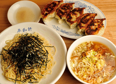 「平和軒」のつけ麺