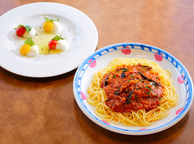 「ジョリーパスタ」のナスのボローニア風ミートソース