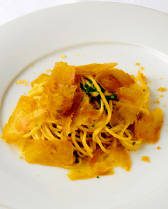 「オステリア　スゲロ」のからすみのパスタ