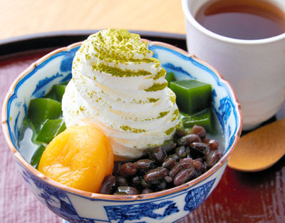 「写真集食堂めぐたま」の抹茶寒天ソフト