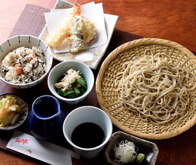 「そば柿ざわ」の日替わり御膳　せいろ