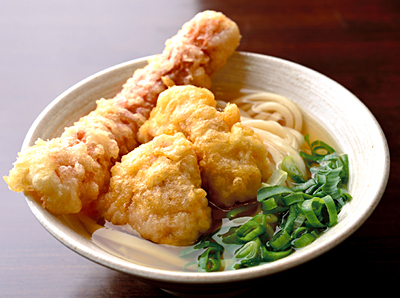 「おにやんま」のとり天ちくわ天うどん