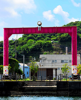 マッテルモン　荒井良二作（大分市生石（いくし））