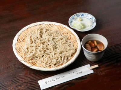 「手打ち そば処ほさか」の鴨（かも）汁そば