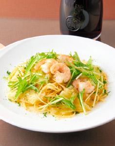 「ＮＩＮＯ」の海老とキャベツと水菜のごま風味スパゲティーニ
