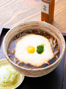 「板蕎麦　香り家」の山とろそば
