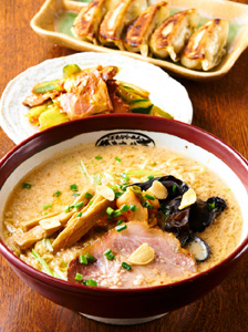 「こだわりらーめん　ゆきむら亭」の深コクとんこつらーめん