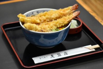 「尾張屋」の天ぷらそば