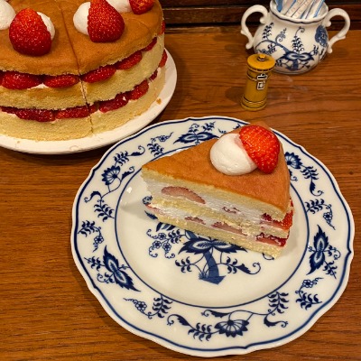 「西洋茶館」の苺（いちご）のショートケーキ