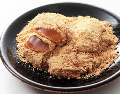 「菓匠　雅庵（みやびあん）」のわらび餅