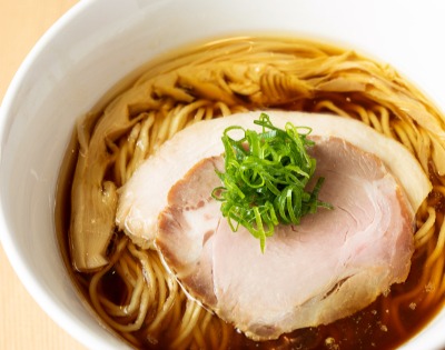 「らぁ麺はやし田」の醤油らぁ麺