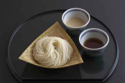 「水沢うどん　元祖田丸屋」のもりうどん