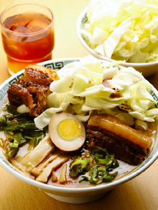 「桂花ラーメン」の太肉麺（ターローメン）