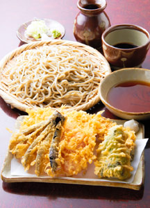 「手打そば　信濃」の野菜天ざるそば