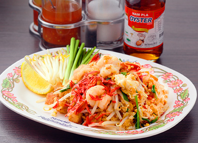 「タイ国料理　ゲウチャイ　新宿」のパッタイ　ゲウチャイ