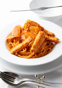 「イル　プリモ」の蟹のトマトクリームパスタ