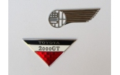 トヨタ2000GT（下）とトヨダAA型乗用車のプレミアムマグネット